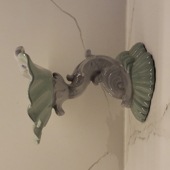 𝅺vintage ceramic soap dish dolphin pedestal green blue 7" x 7" - Picture 3 of 8